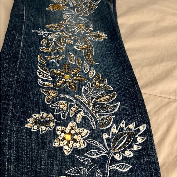 Daisy Fuente jeans sz 10 Sparkly gold appliqué w-white & gold detail Flare legs - Picture 2 of 5